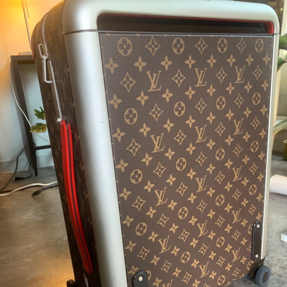 Louis Vuitton Horizon 55 rolling luggage